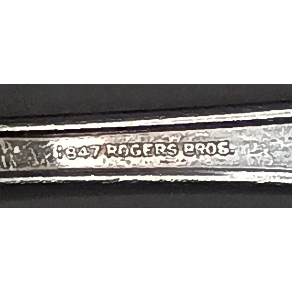 Silhouette (Silverplate, 1930) by International Silver - 1 piece